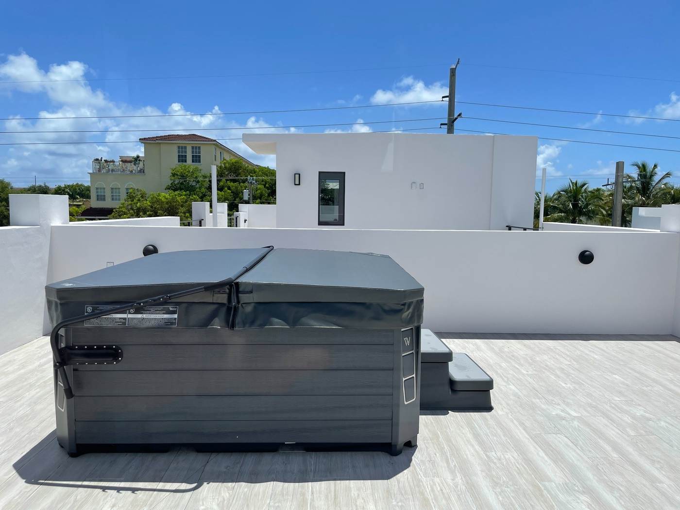 Outdoor stone floor tile application